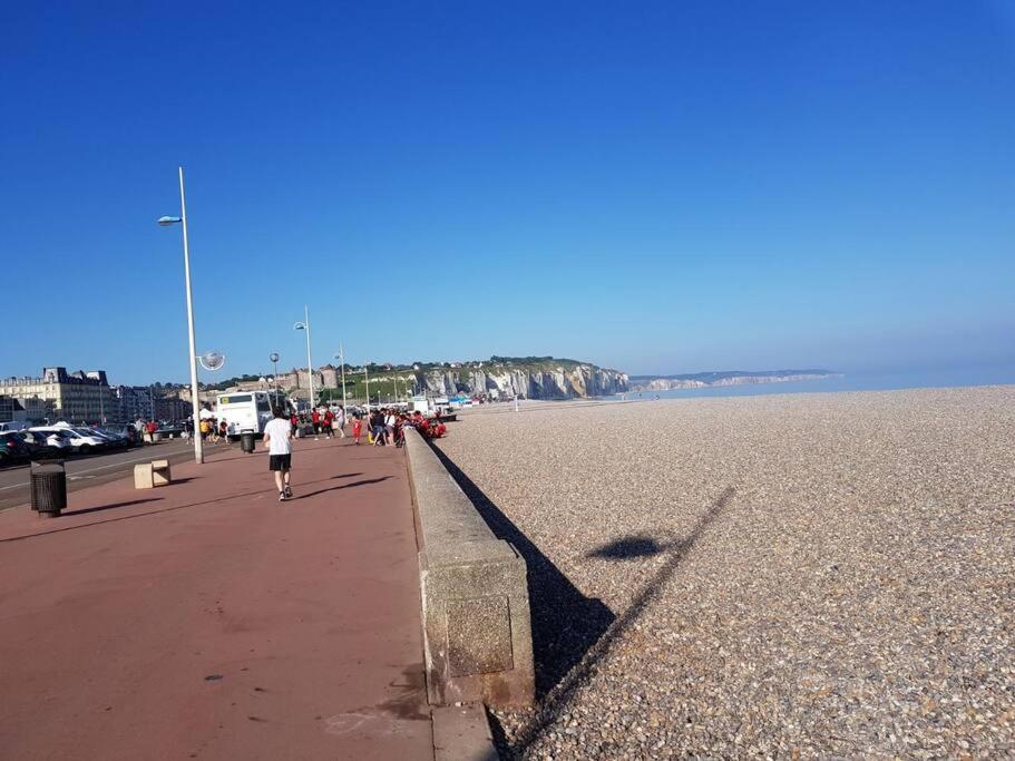 Le Dieppois Dieppe Exteriör bild